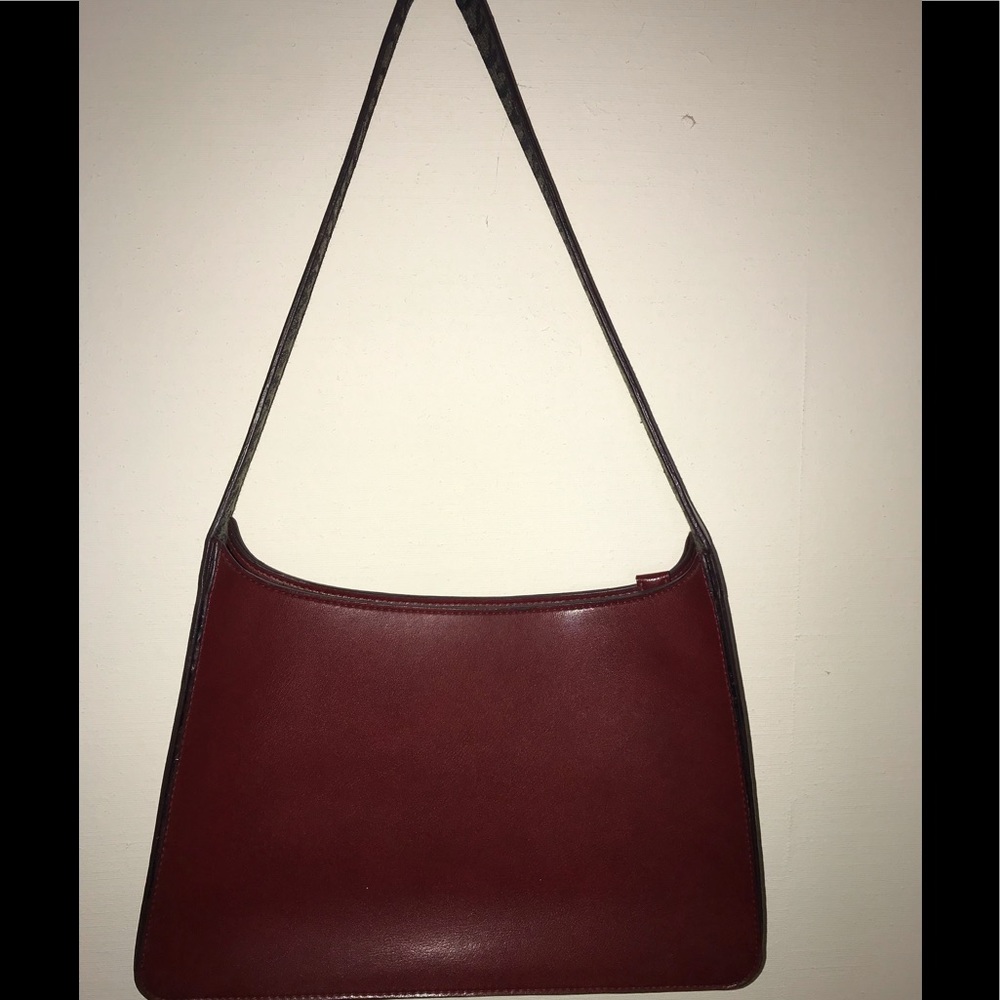 💕Mondani 5⭐️ red leather purseexcellent condition